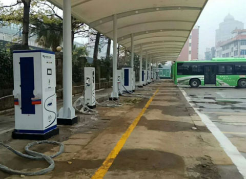 公交充電樁(圖2) 公交充電樁(圖2)