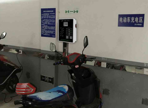 電動摩托車充電樁(圖2) 電動摩托車充電樁(圖2)