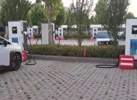 120kW一體式直流充電樁滿足多種需求(圖1)